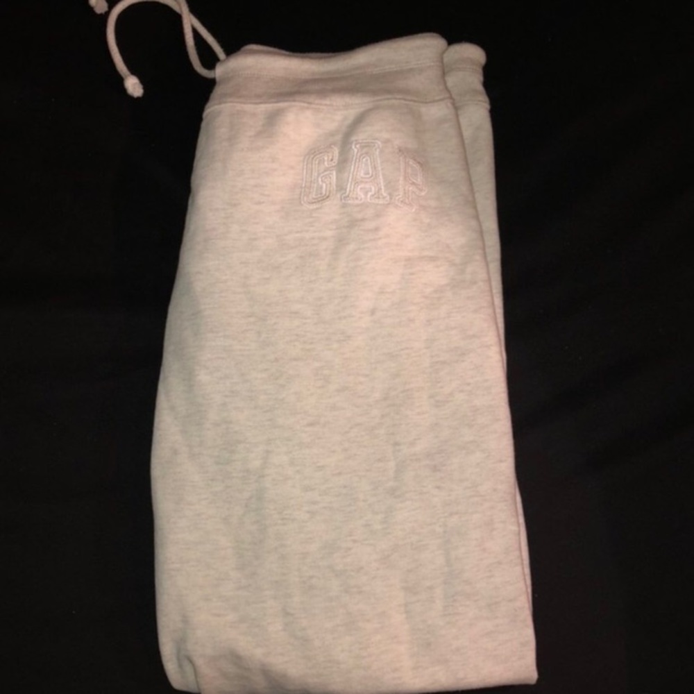 Gap Sweats